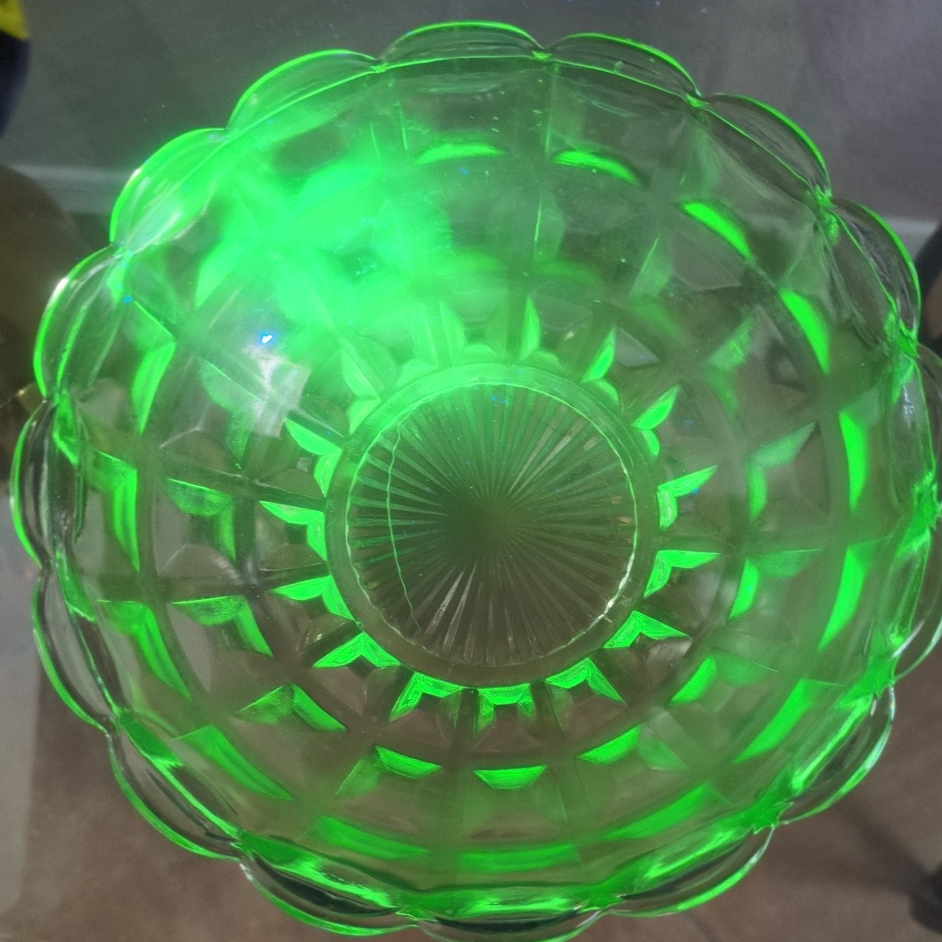 Vintage Green Depression Glass Bowl - Hazel Atlas (1929-1930)